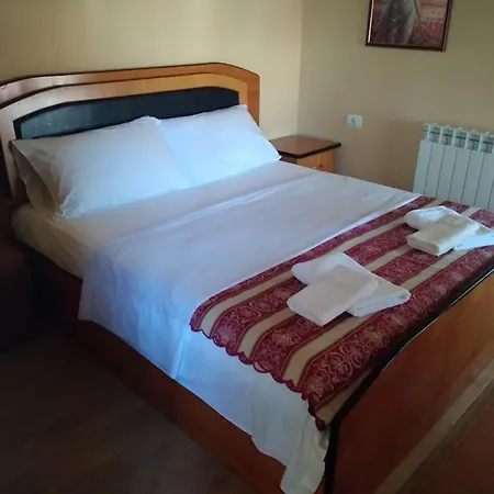 Hotel Vlora ホテル